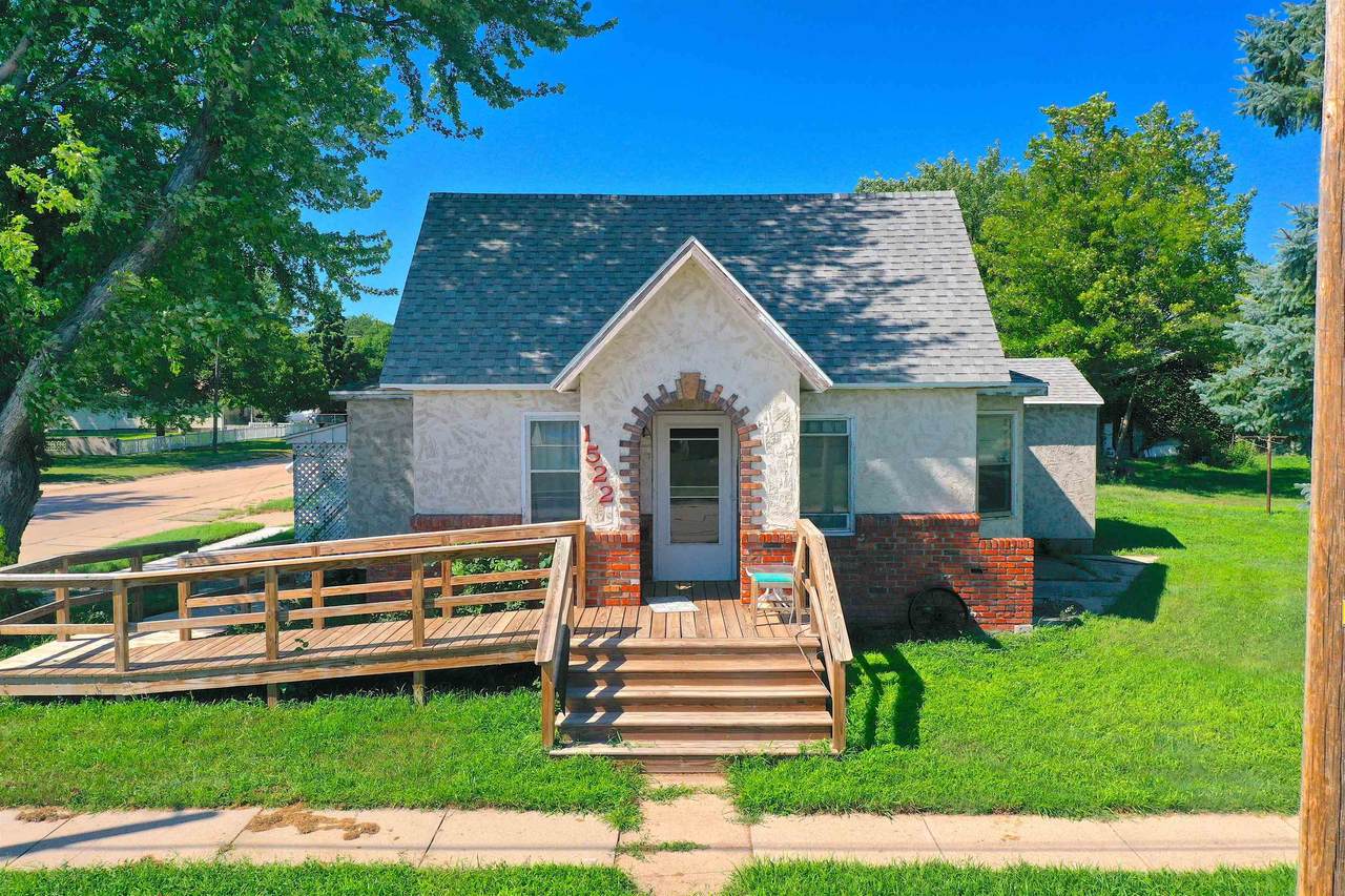 1522 West E Street - Photo 1