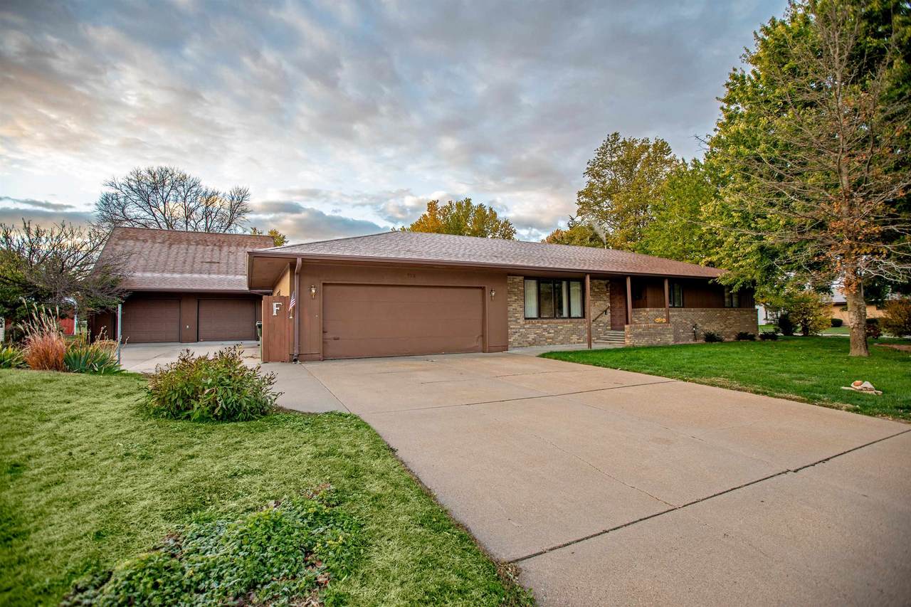 775 Brewster Street - Photo 1