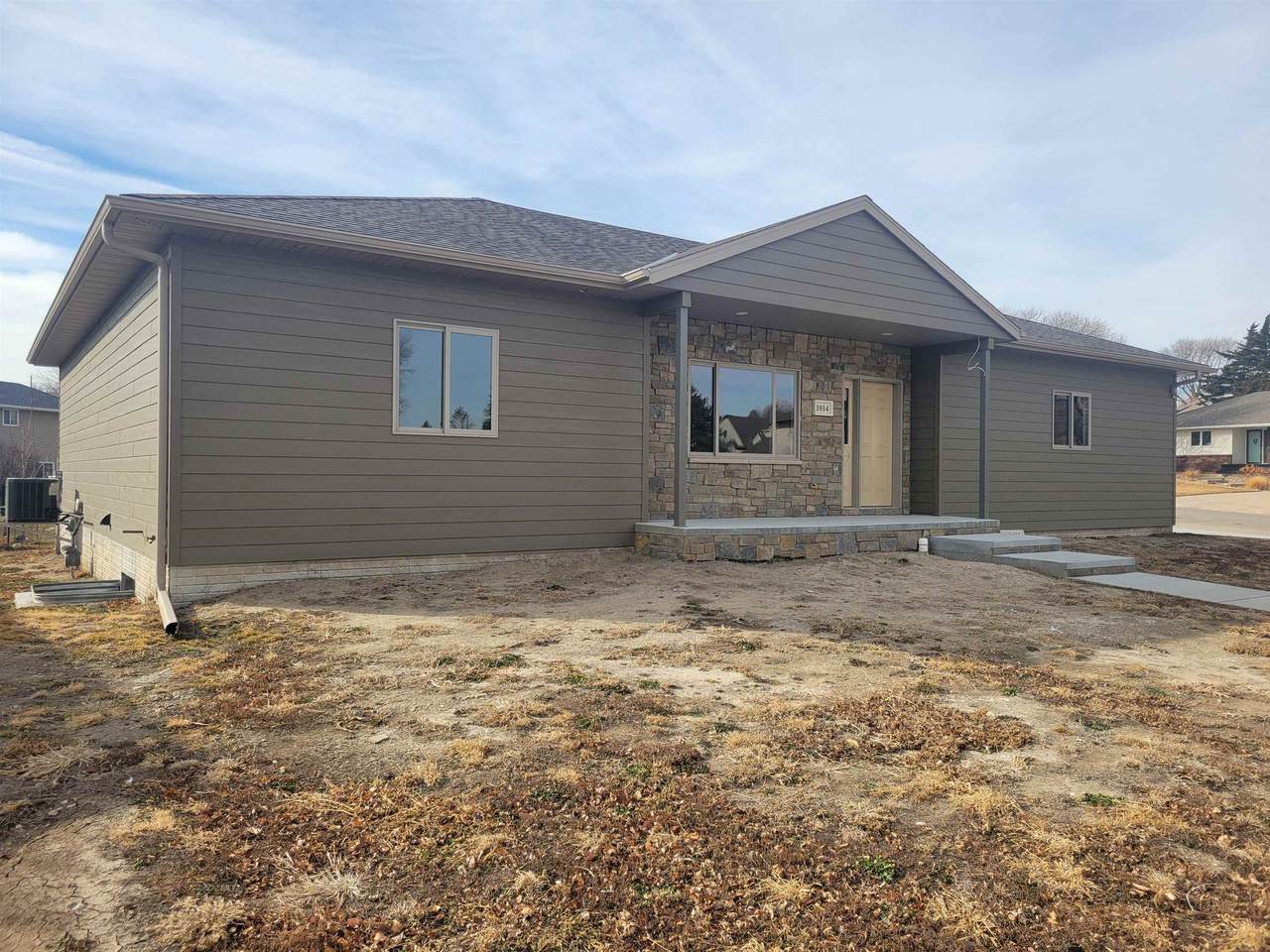 1014 42nd Street - Photo 1