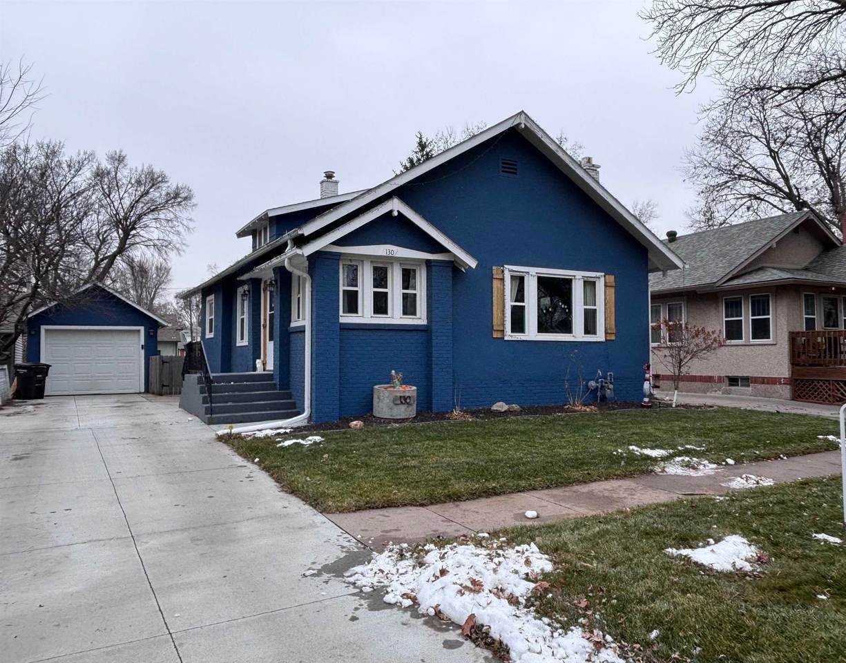 130 9th Street - Photo 1