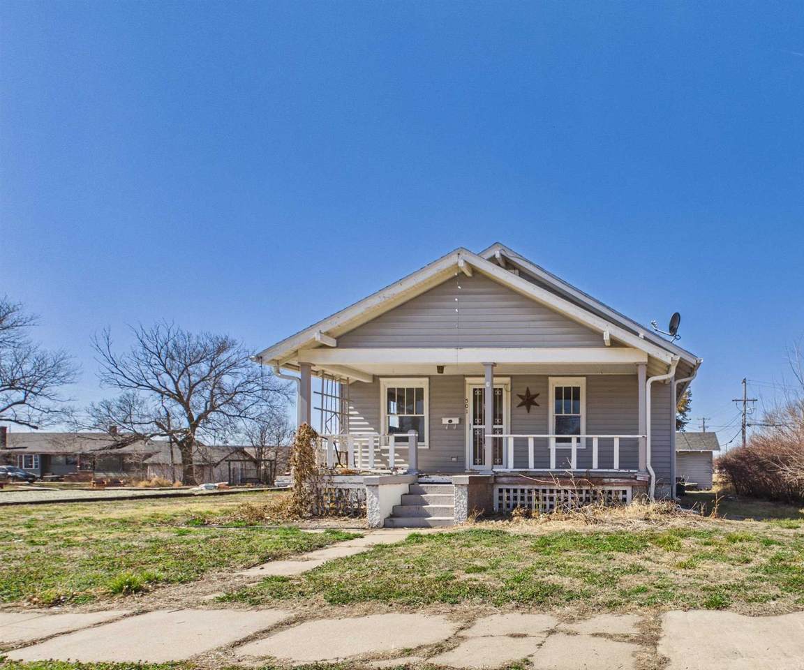 501 16th Avenue - Photo 1