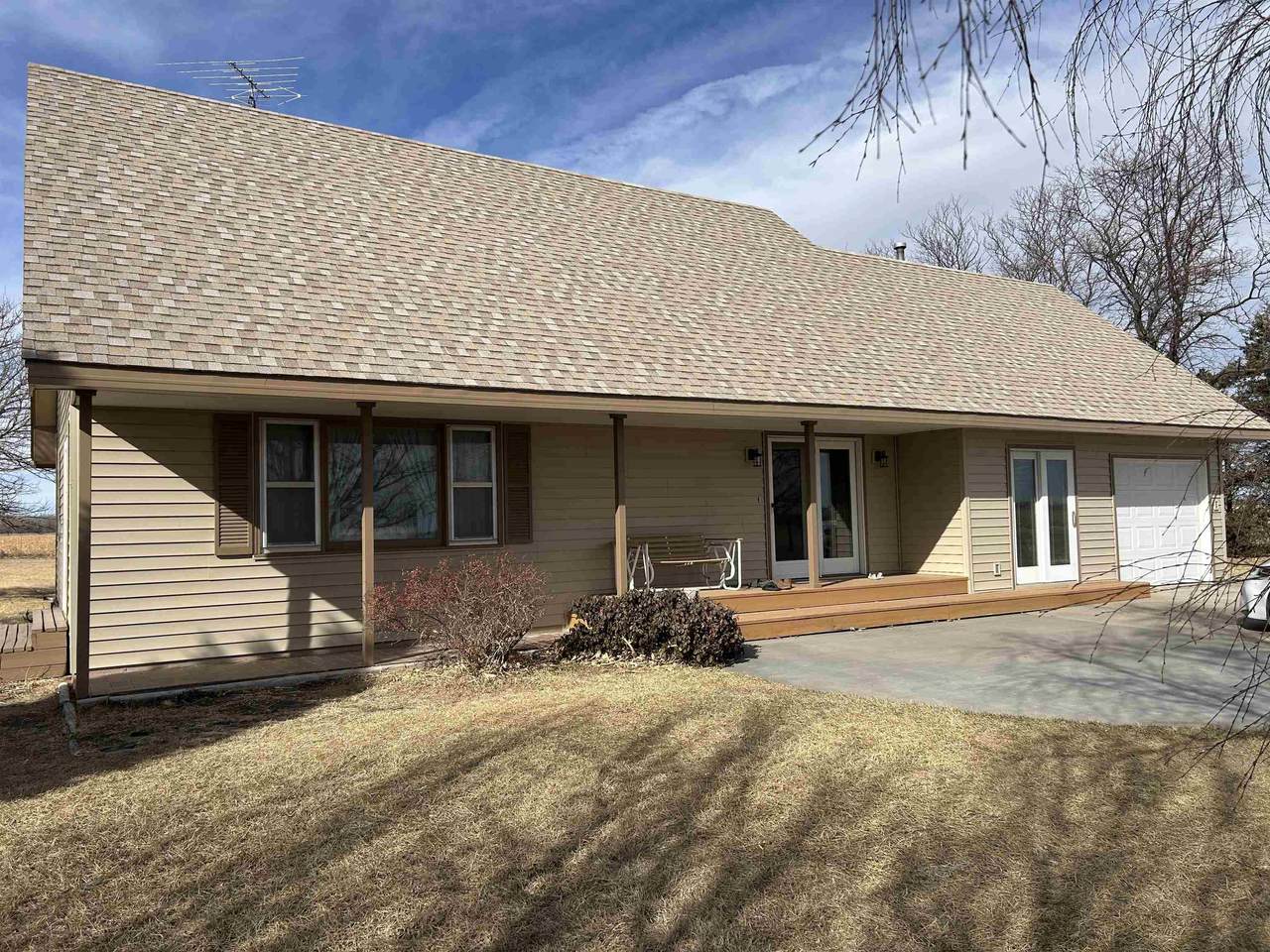 76115 419 Road - Photo 1
