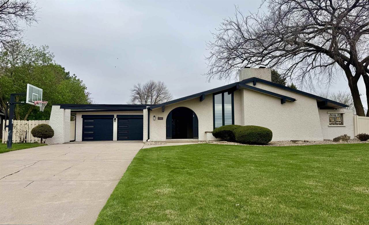 1741 Highland Drive - Photo 1