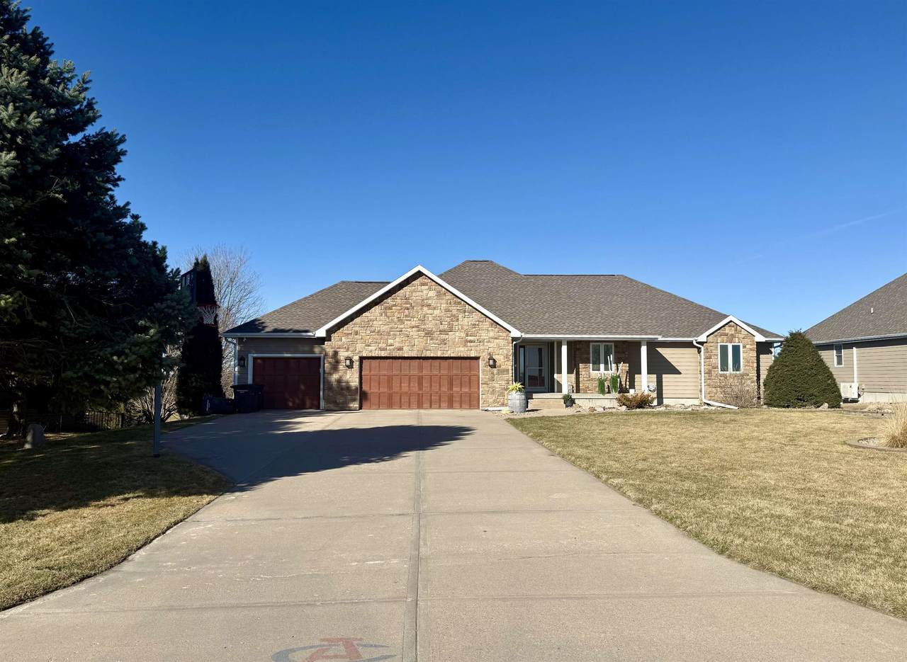 2690 Smokey Hill Road - Photo 1