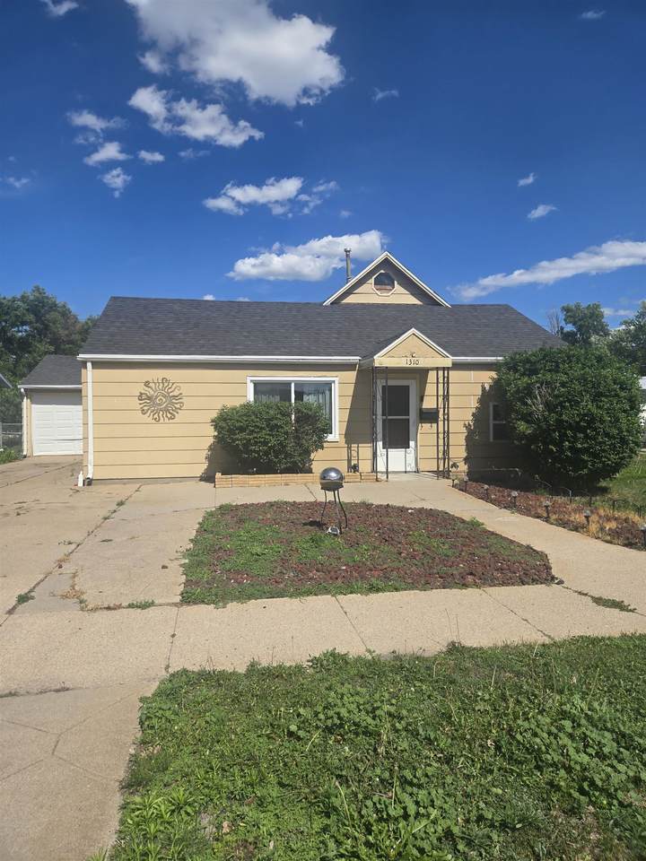 1310 K Street - Photo 1