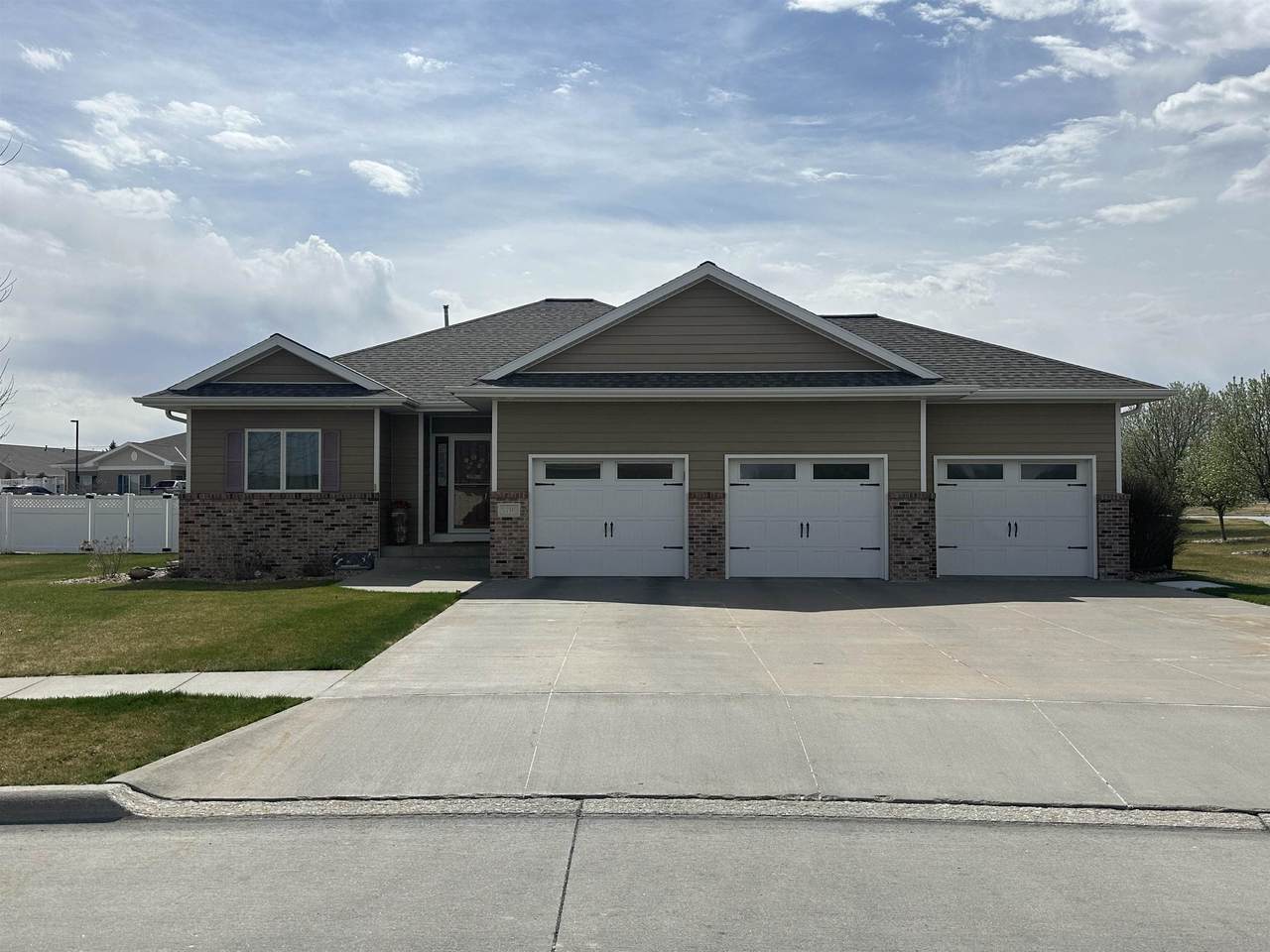 5705 K Avenue - Photo 1
