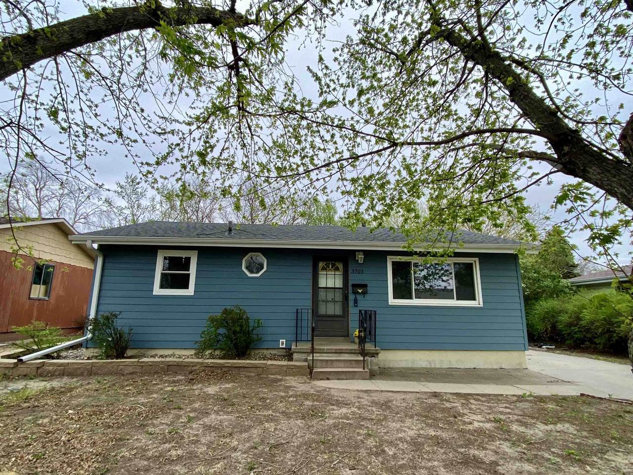 3703 E Avenue - Photo 1