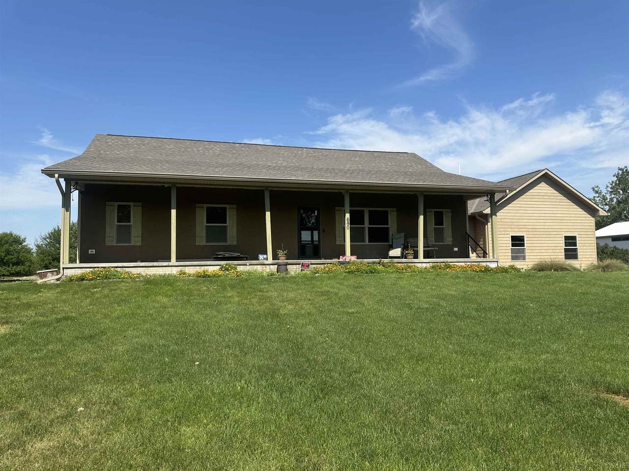 690 Sartoria Road - Photo 1