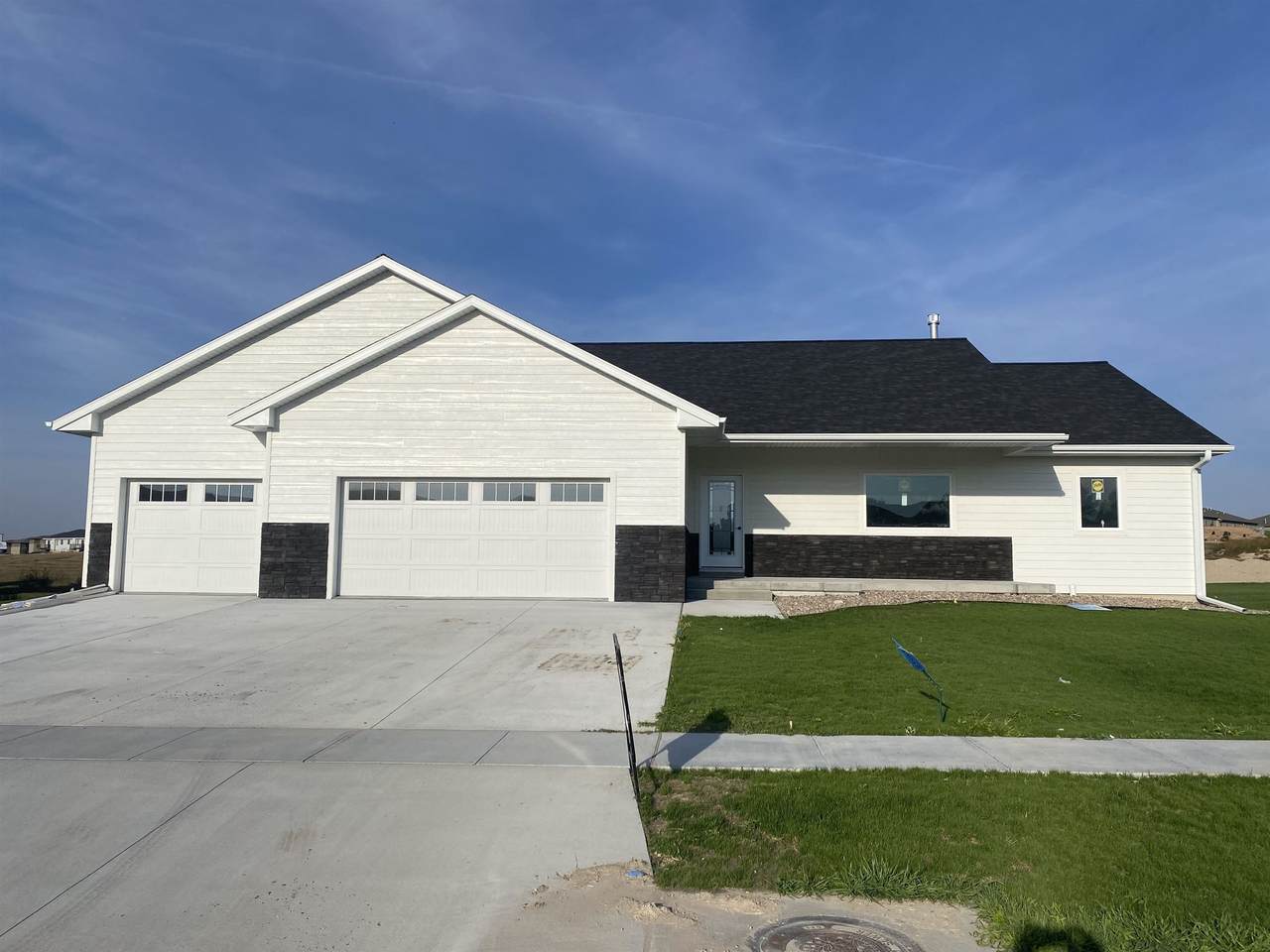 1107 50th Street - Photo 1