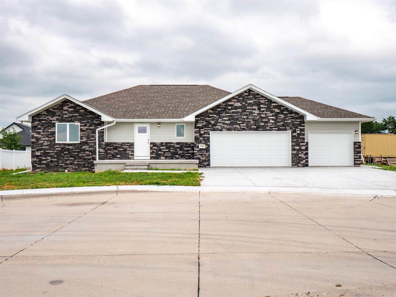 5305 18th Avenue Place - Photo 1