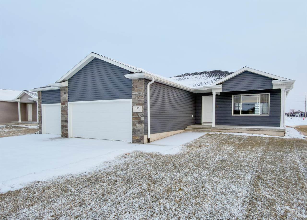 2103 41st Street - Photo 1