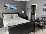 807 Rhode Island - Photo 16