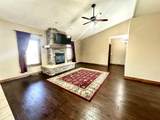 5126 E Avenue - Photo 2