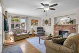 2 Perry Drive - Photo 4