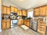 8015 Mandalay Drive - Photo 18