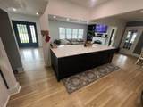 831 Lexington - Photo 17