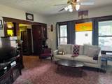 415 Saunders Avenue - Photo 12
