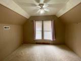 748 L Avenue - Photo 9