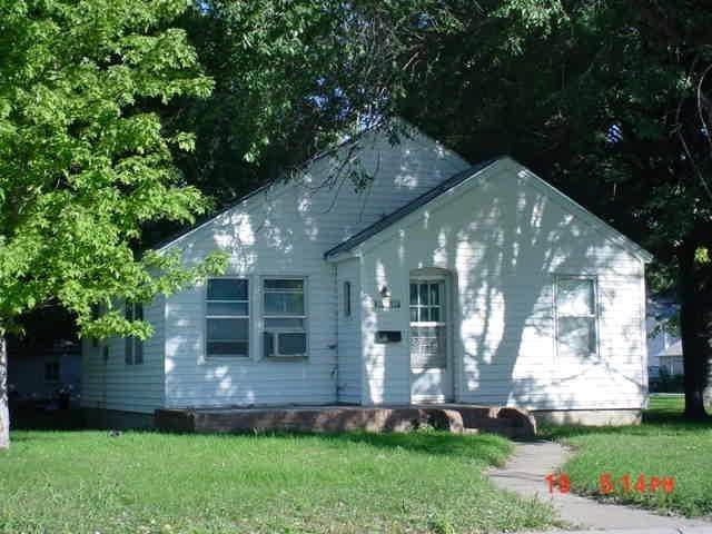 1721 C Avenue - Photo 1