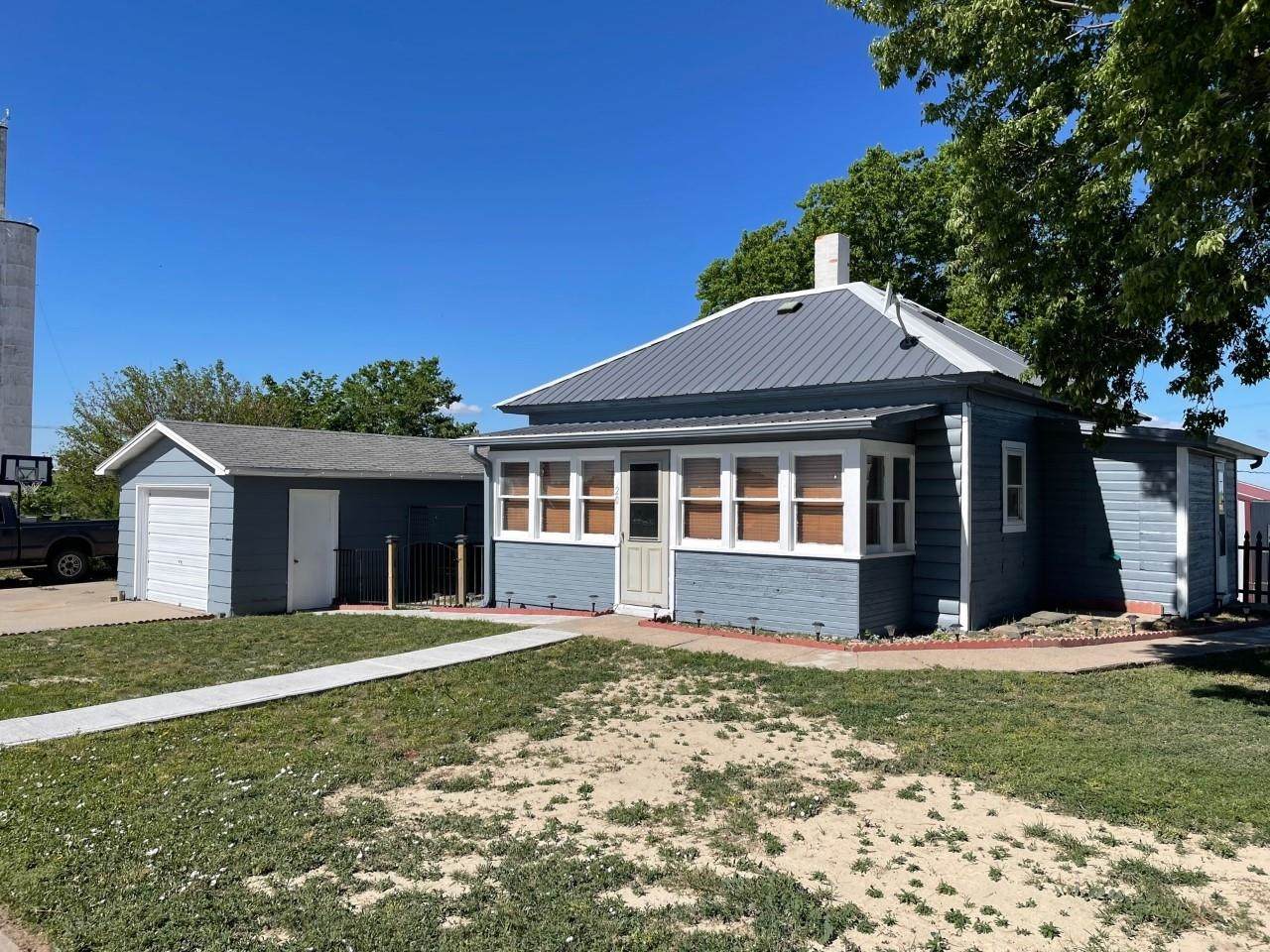 120 Lincoln Street - Photo 1