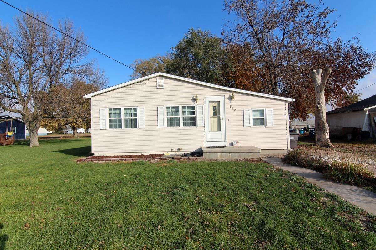 520 Calkins Avenue - Photo 1