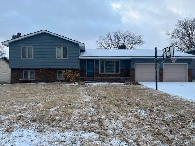 2919 Lakepark Lane - Photo 1