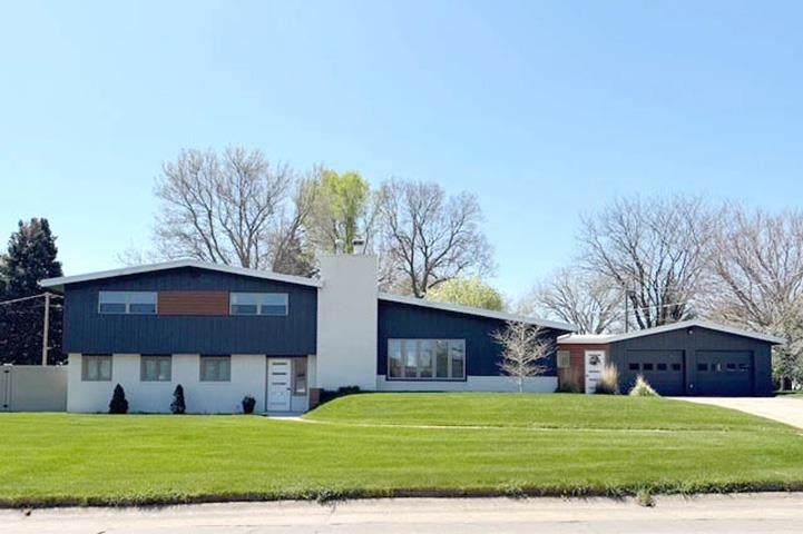 1414 Memorial Drive - Photo 1