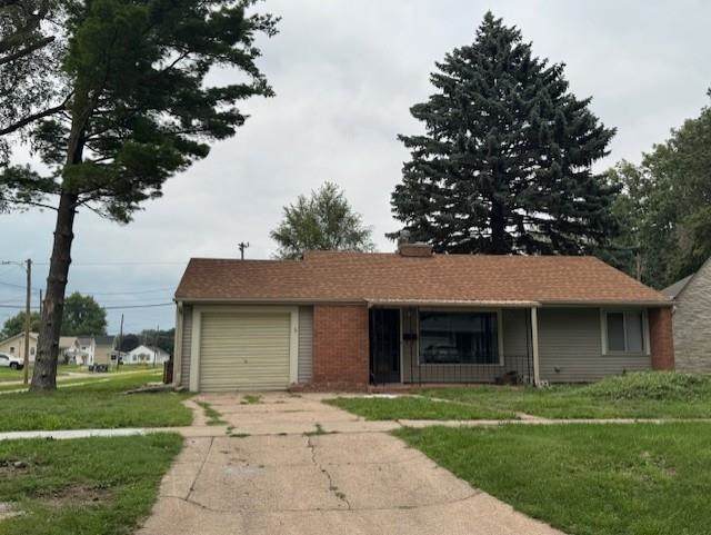 1742 5th Street - Photo 1