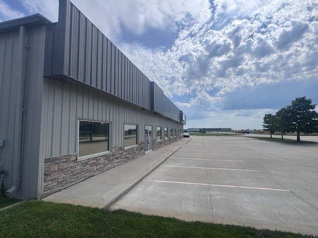 303 Heartland Drive - Photo 1