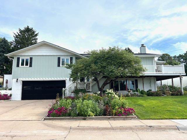 307 36th Drive - Photo 1