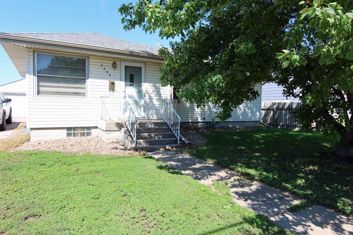 2204 15th Avenue - Photo 1