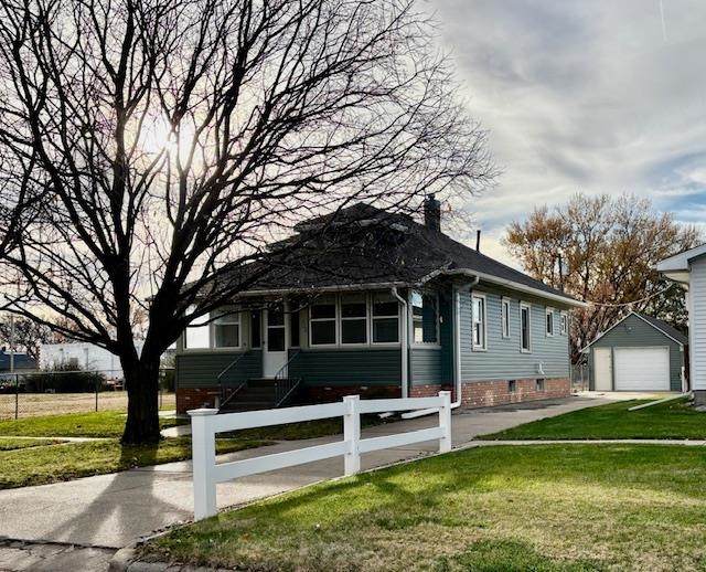 320 Sicily Avenue - Photo 1