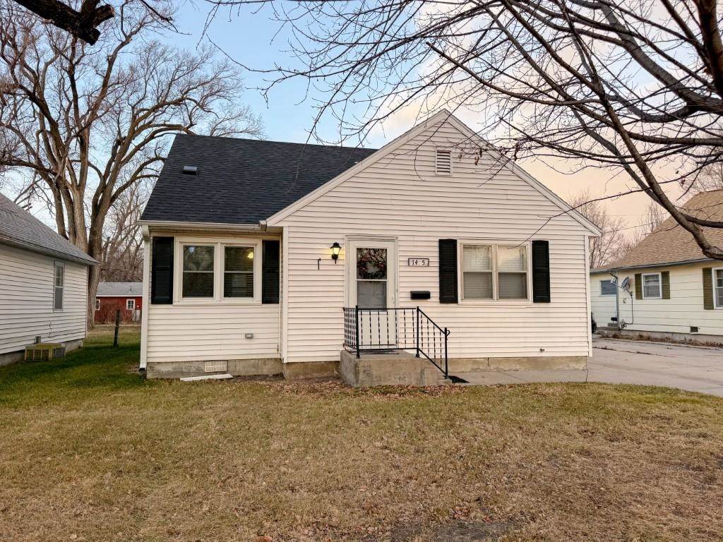 1415 Woodlawn Avenue - Photo 1