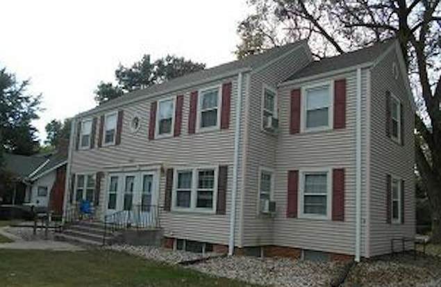 835 Burlington Avenue - Photo 1