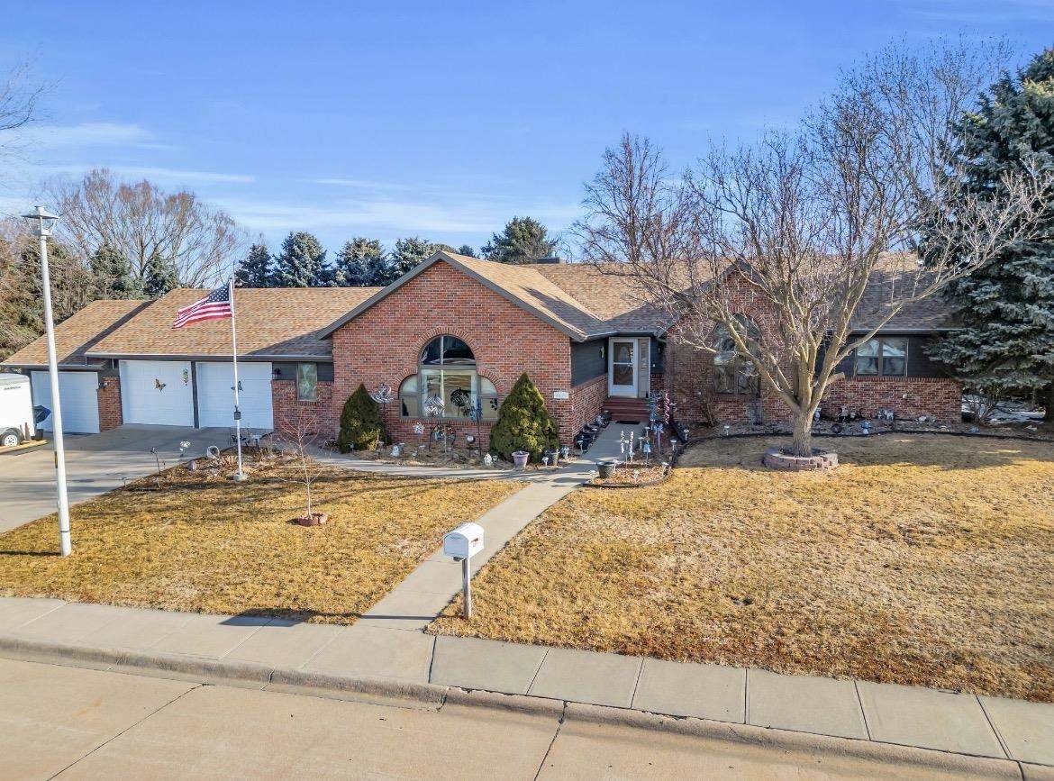 4611 Regency - Photo 1