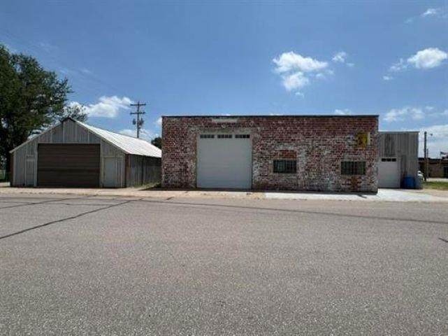 214 Smith Avenue - Photo 1