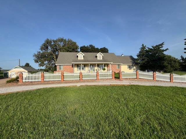 3100 Southern Hills Drive - Photo 1