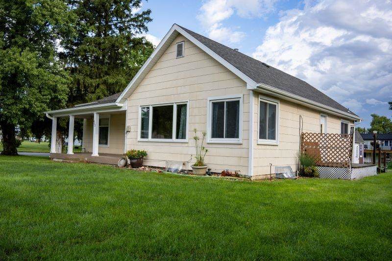 408 8th Street - Photo 1