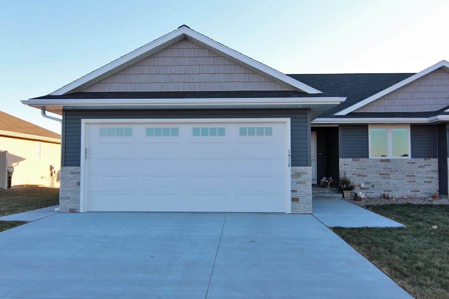 1503 7th Street - Photo 1