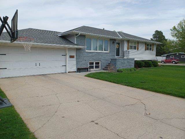 604 16th Street - Photo 1