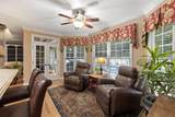 300 Carriage Way - Photo 21