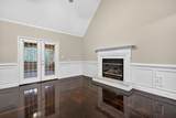 208 Huntington Court - Photo 10