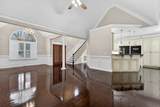 208 Huntington Court - Photo 11