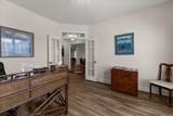 1031 Peachbelt St - Photo 8