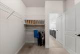 1031 Peachbelt St - Photo 14