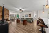1031 Peachbelt St - Photo 25