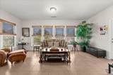 1031 Peachbelt St - Photo 26