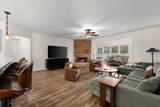 1031 Peachbelt St - Photo 29
