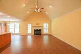 302 Lakeview Drive - Photo 2