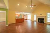 302 Lakeview Drive - Photo 4